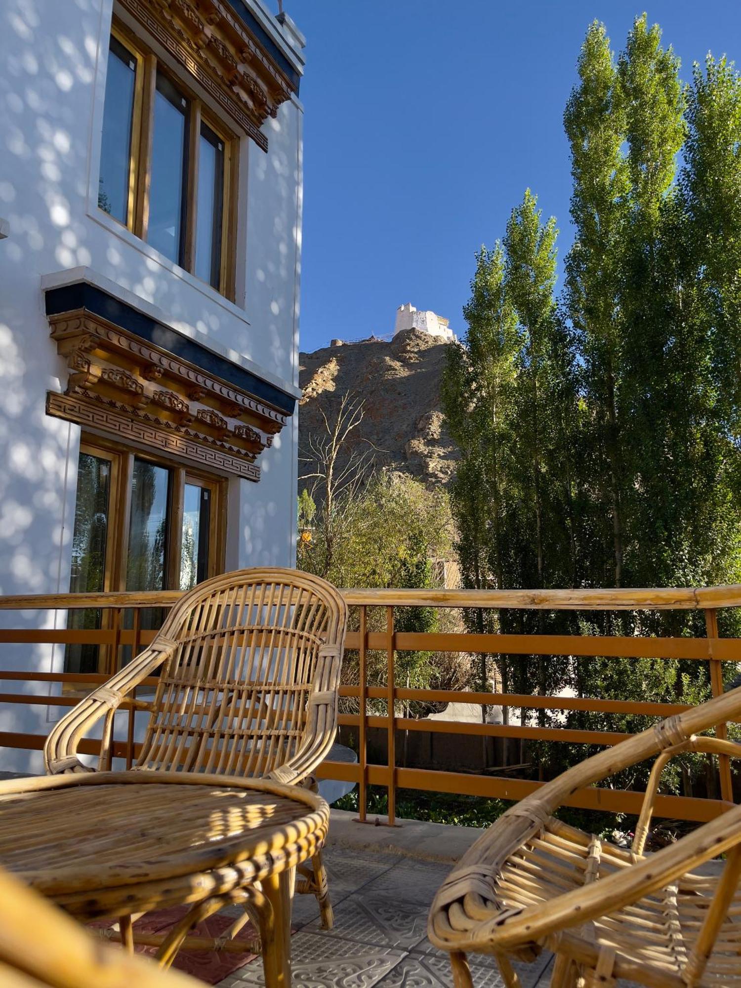 Rock Castle Residency Hotel Leh Ngoại thất bức ảnh